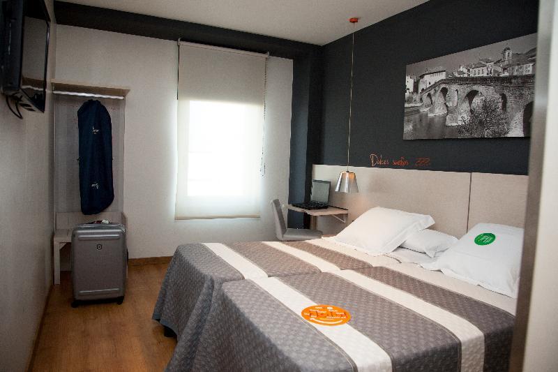 Hotel Bed4U Tudela Exterior foto